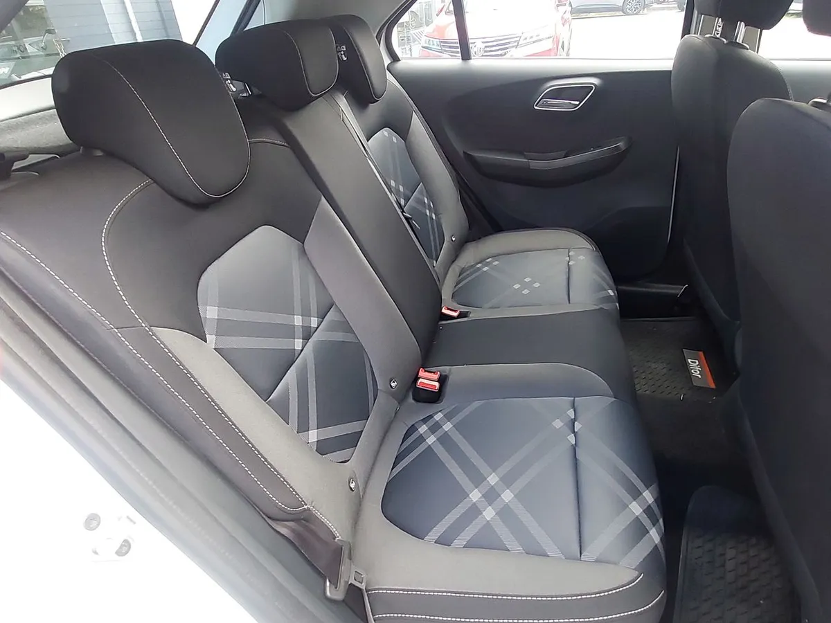 MG Mg 3 1.5 Comfort 4x2 Hb At 5p año 2023