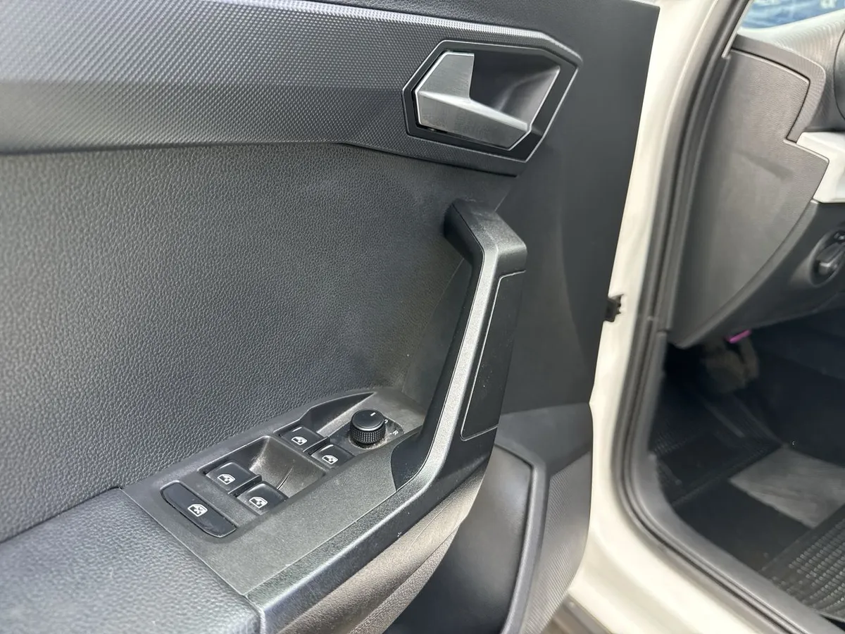 Seat Arona 1.0 Tsi Style 4x2 At 5p año 2023