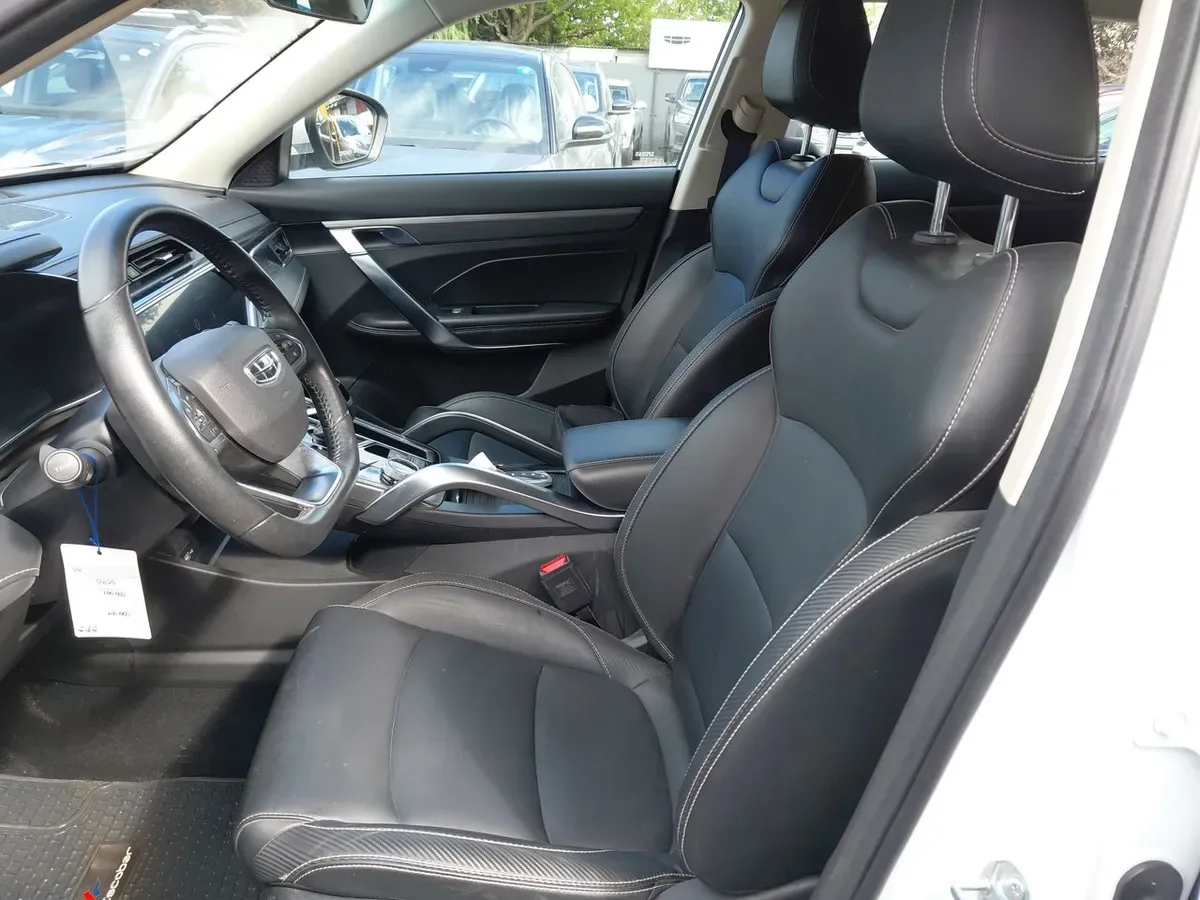 Geely Azkarra 1.5t Comfort 4x2 6at 5p año 2023