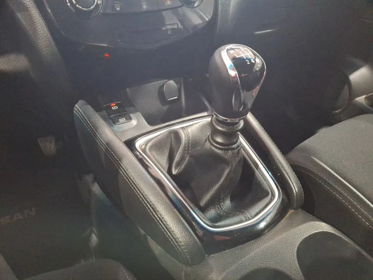Nissan Qashqai 2.0 Sense 4x2 Mt 5p año 2018