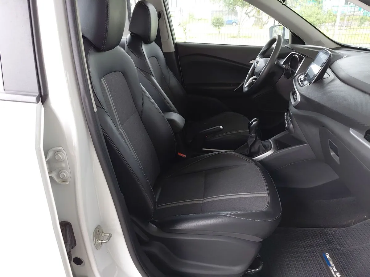 Chevrolet Tracker 1.2t Ltz Fwd Mt 5p año 2023