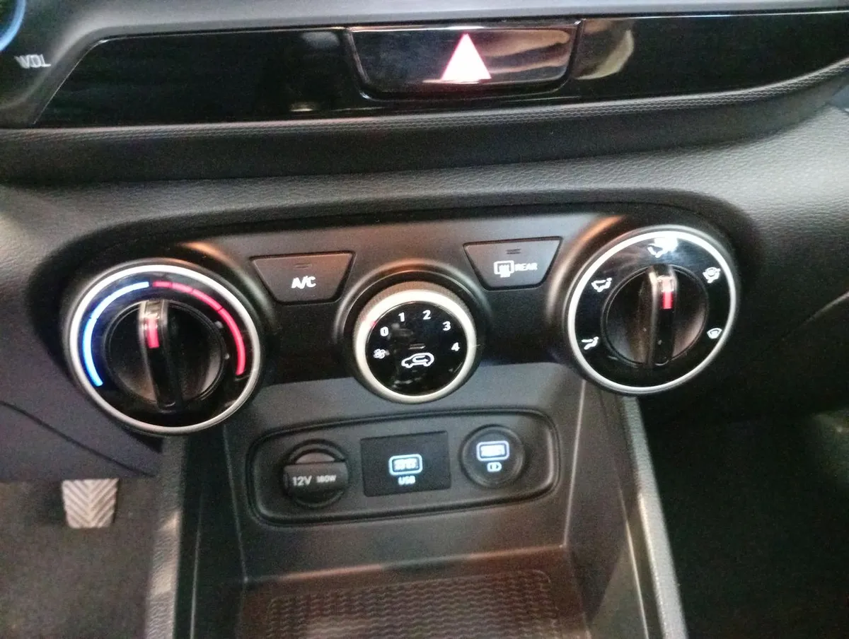 Hyundai Venue 1.6 Qx Value 4x2 Mt 5p año 2020