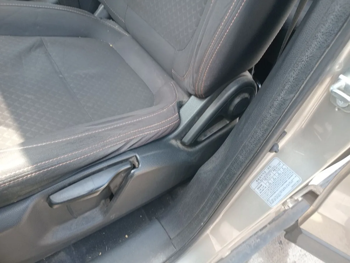 Changan Cx70 1.6 Comfort 4x2 Mt 5p año 2020