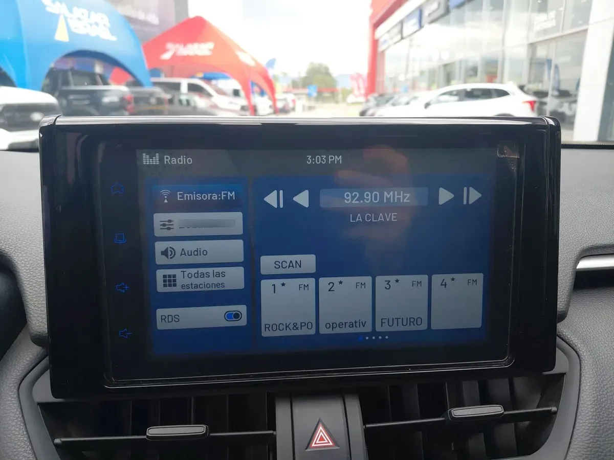 Toyota Rav 4 2.0 Le 4x2 Mt 5p año 2022
