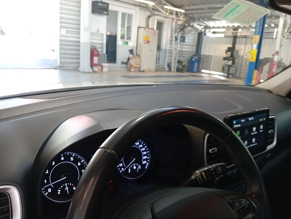 Hyundai Venue 1.6 Qx Value 4x2 Mt 5p año 2020