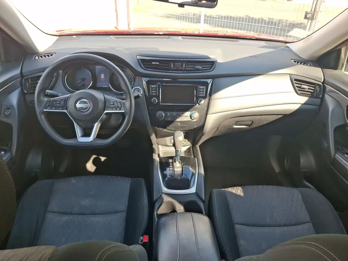 Nissan X-Trail 2.5 Sense Mc 4x2 Cvt At 5p año 2022