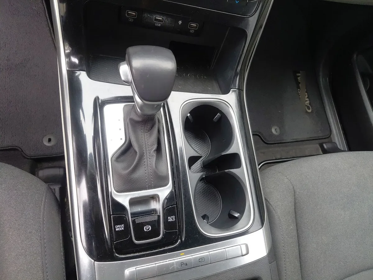 Kia Carnival 3.5 Ex 4x2 8at 5p año 2022