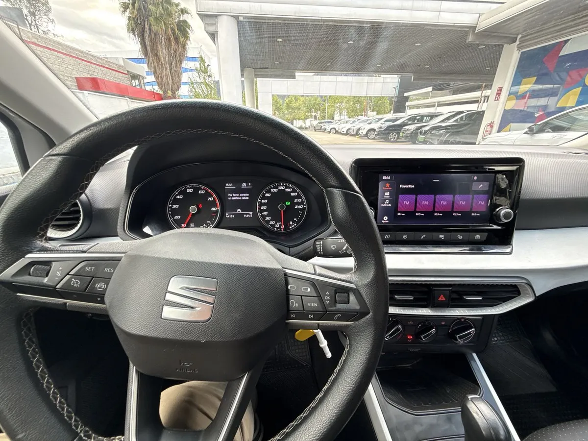 Seat Arona 1.0 Tsi Style 4x2 At 5p año 2023