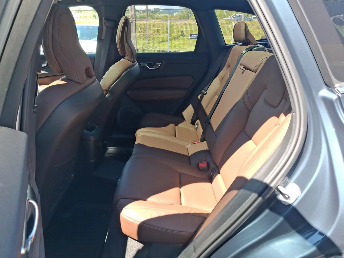 Volvo Xc60 2.0 T8 Recharge Plus Hybrid Awd At 5p año 2026