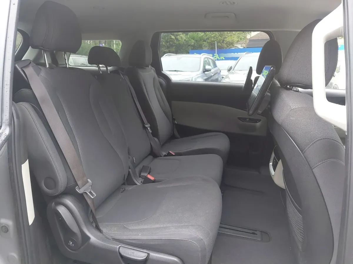 Kia Carnival 3.5 Ex 4x2 8at 5p año 2022
