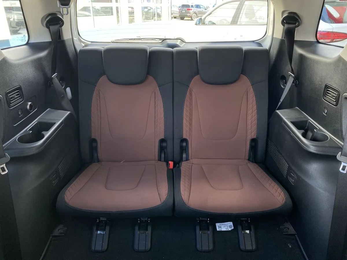 Hyundai Creta Grand 2.0 Plus Su2i 4x2 Mt 5p año 2025