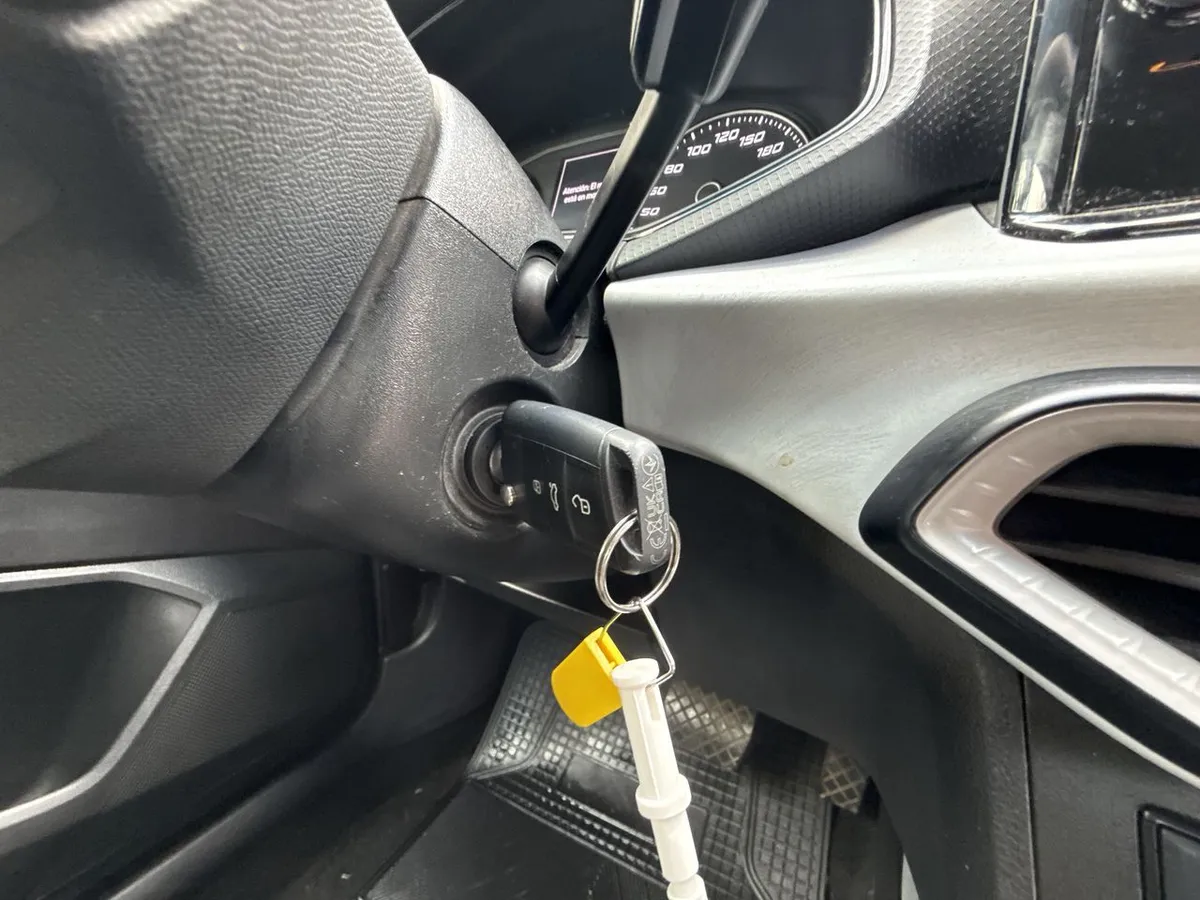 Seat Arona 1.0 Tsi Style 4x2 At 5p año 2023