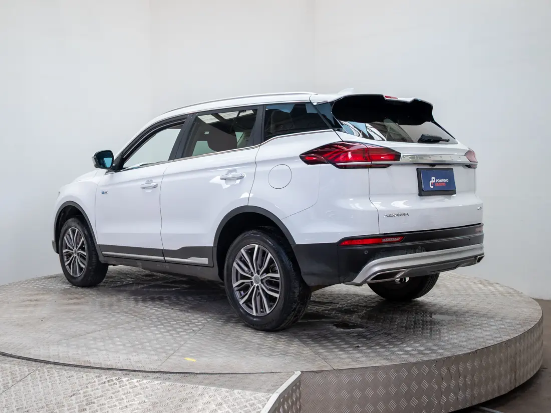 Geely Azkarra 1.5 Turbo Luxury At año 2024