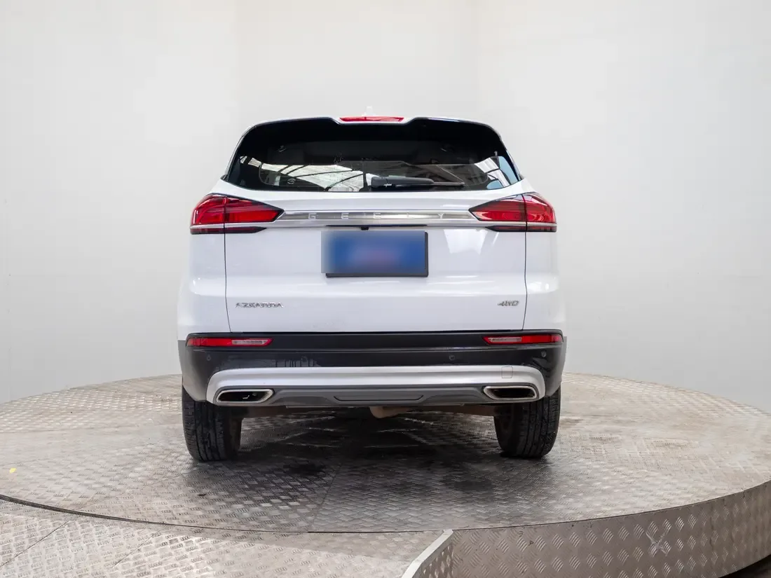 Geely Azkarra 1.5 Turbo Luxury At año 2024