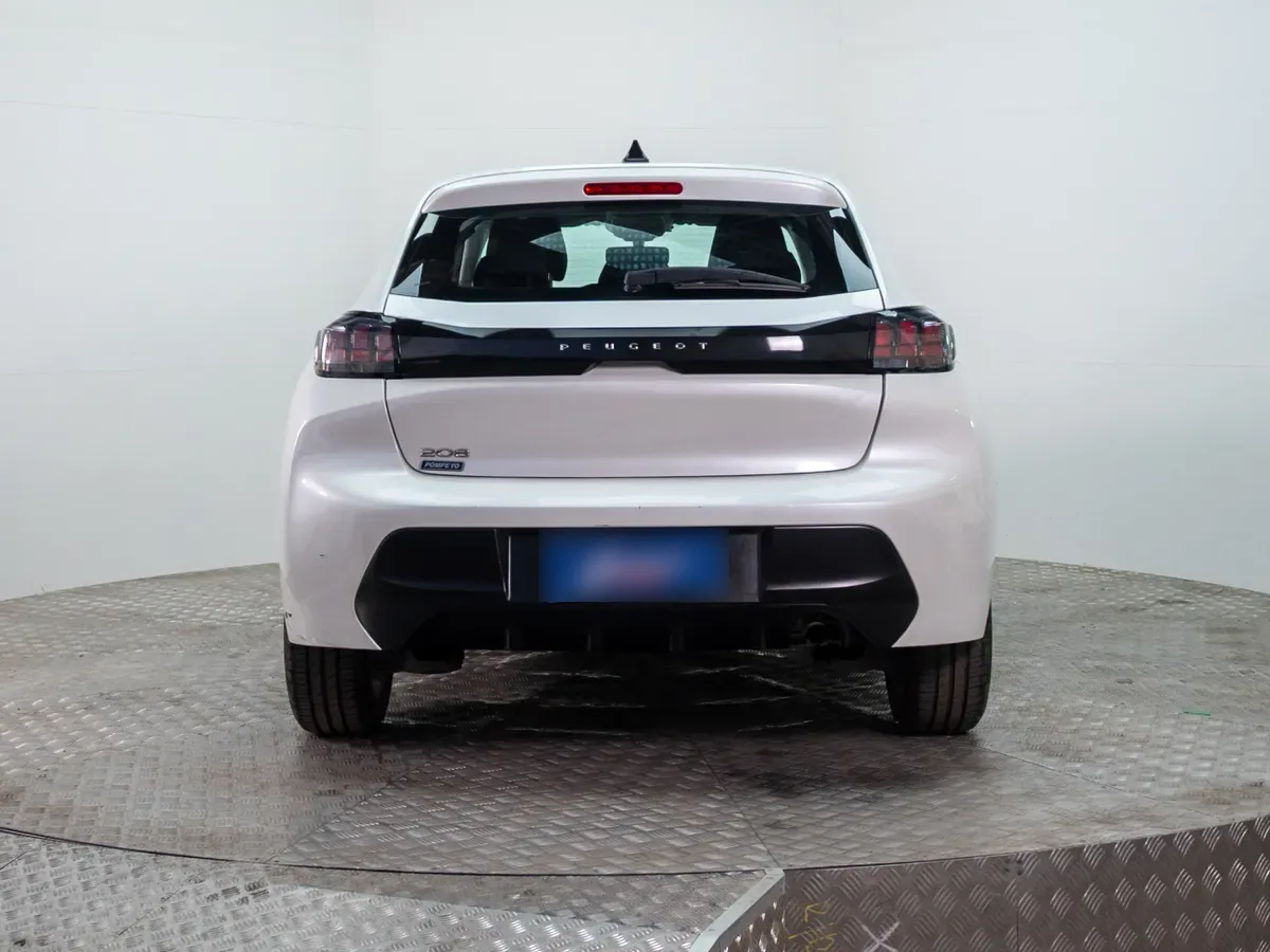 Peugeot 208 Puretech 75 Mt 1.2 año 2023