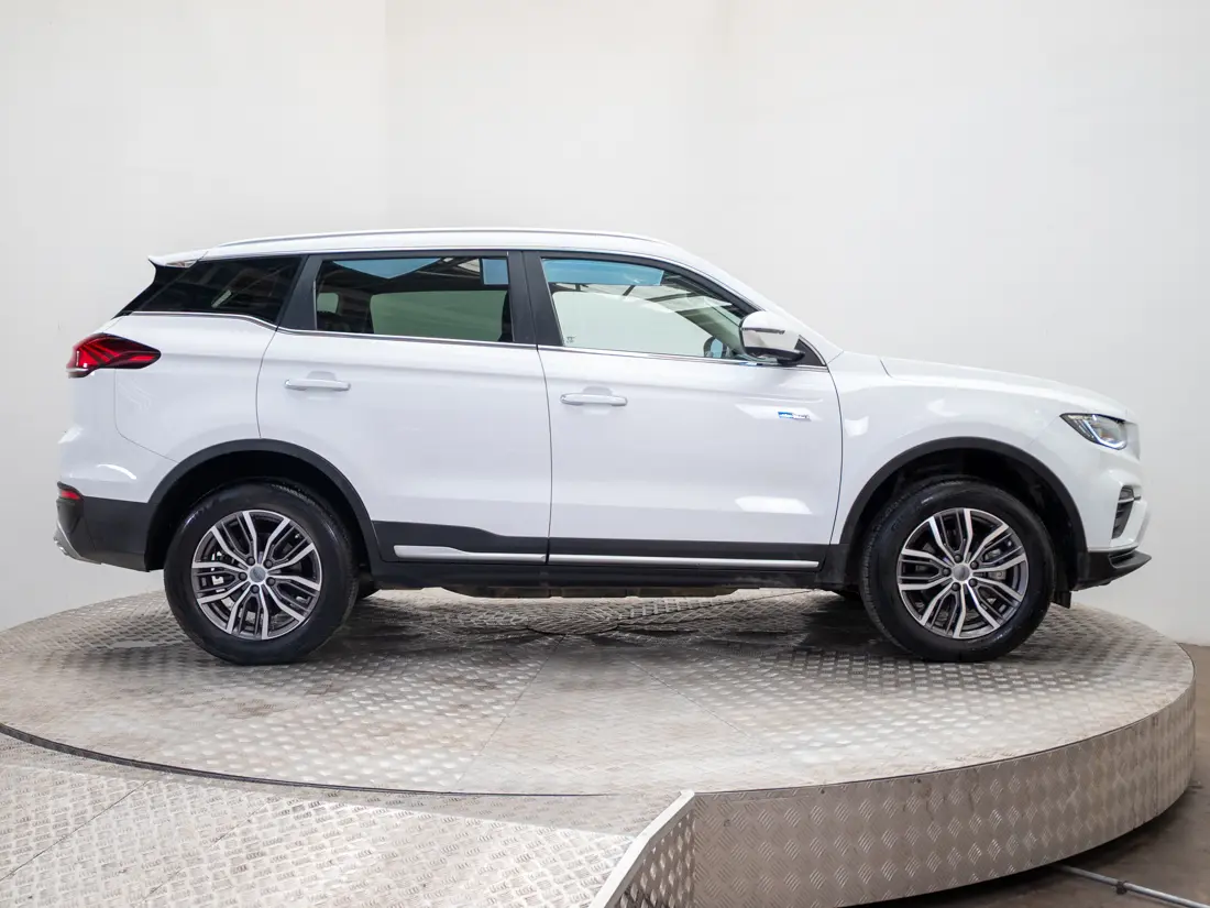 Geely Azkarra 1.5 Turbo Luxury At año 2024