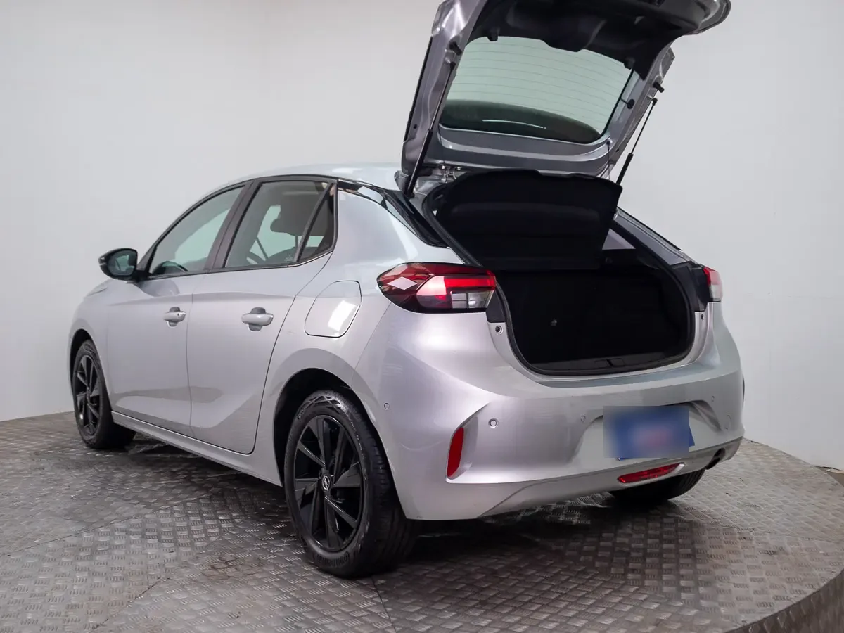 Opel Corsa 1.2 Edition Mt año 2024