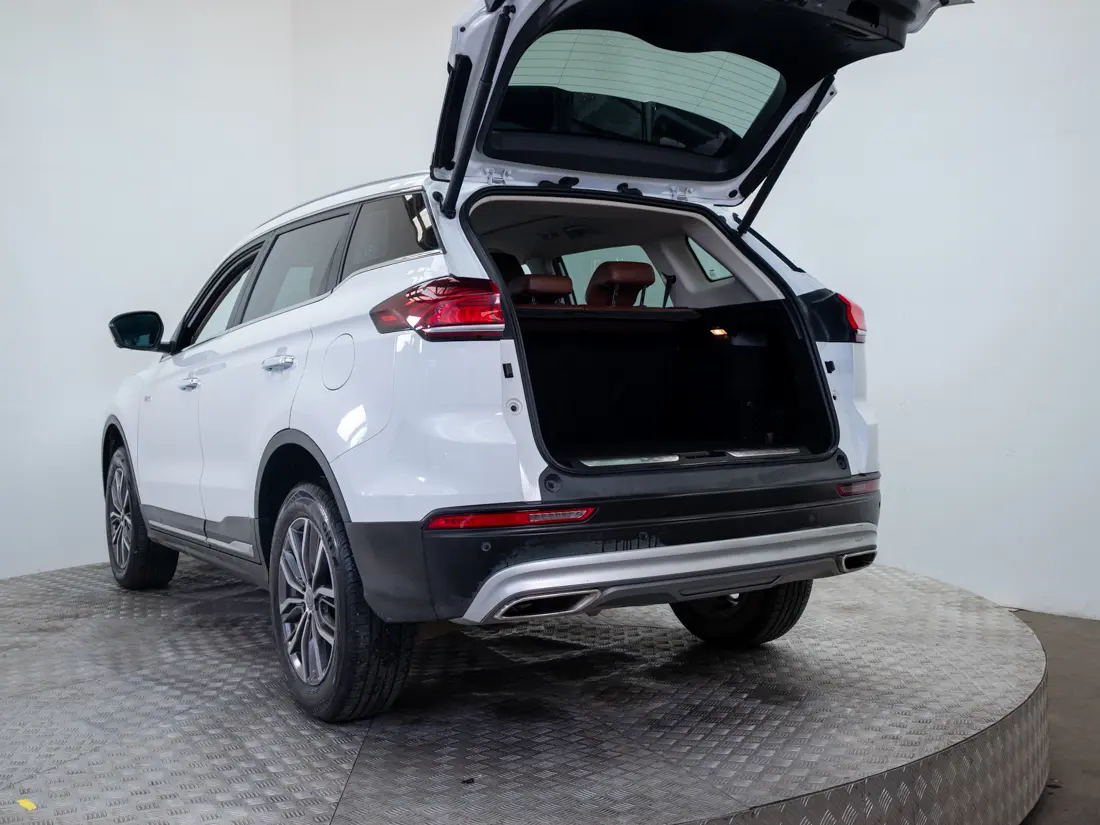 Geely Azkarra 1.5 Turbo Luxury At año 2024