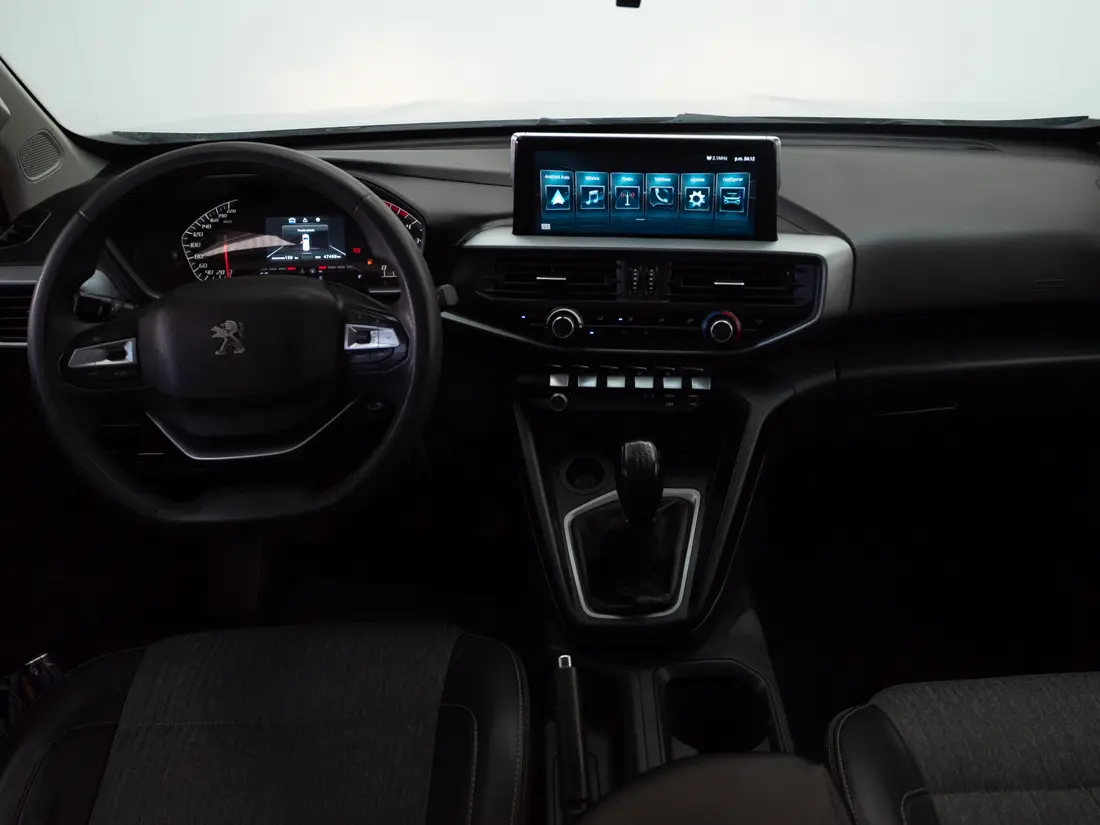 Peugeot Landtrek 1.9 Hdi 150 Mt 4x2 Diesel año 2023