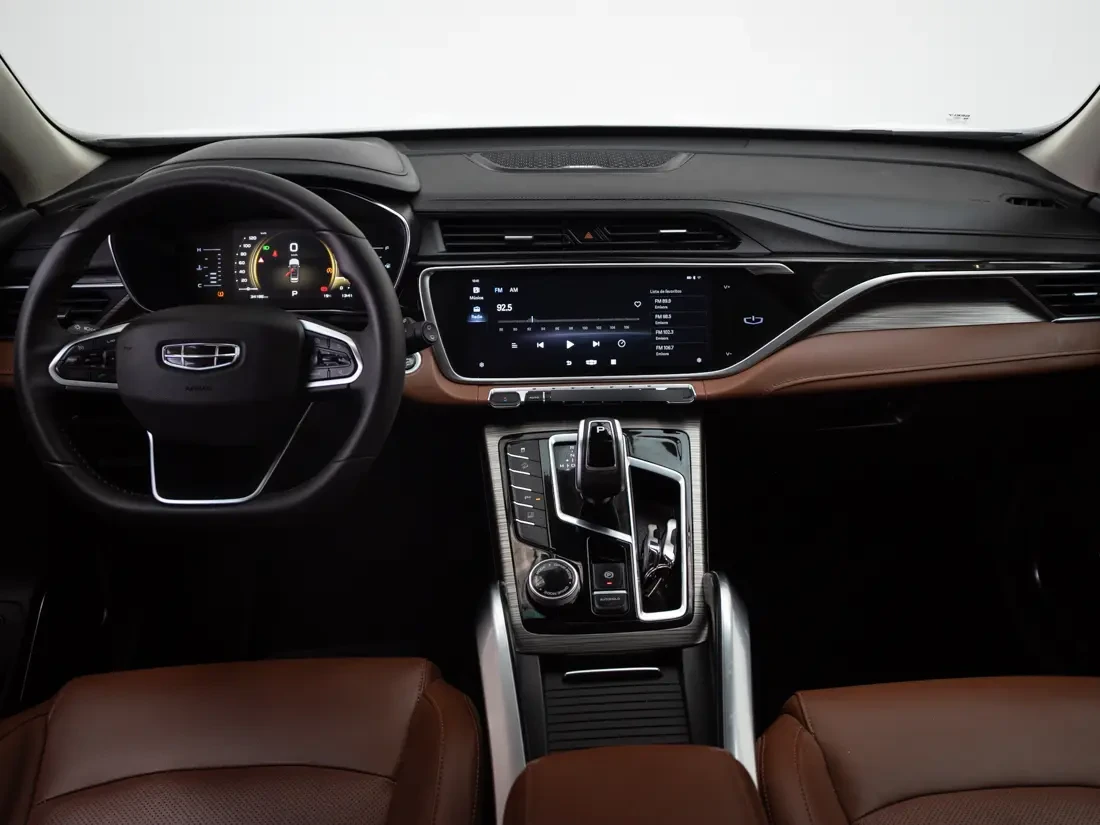 Geely Azkarra 1.5 Turbo Luxury At año 2024