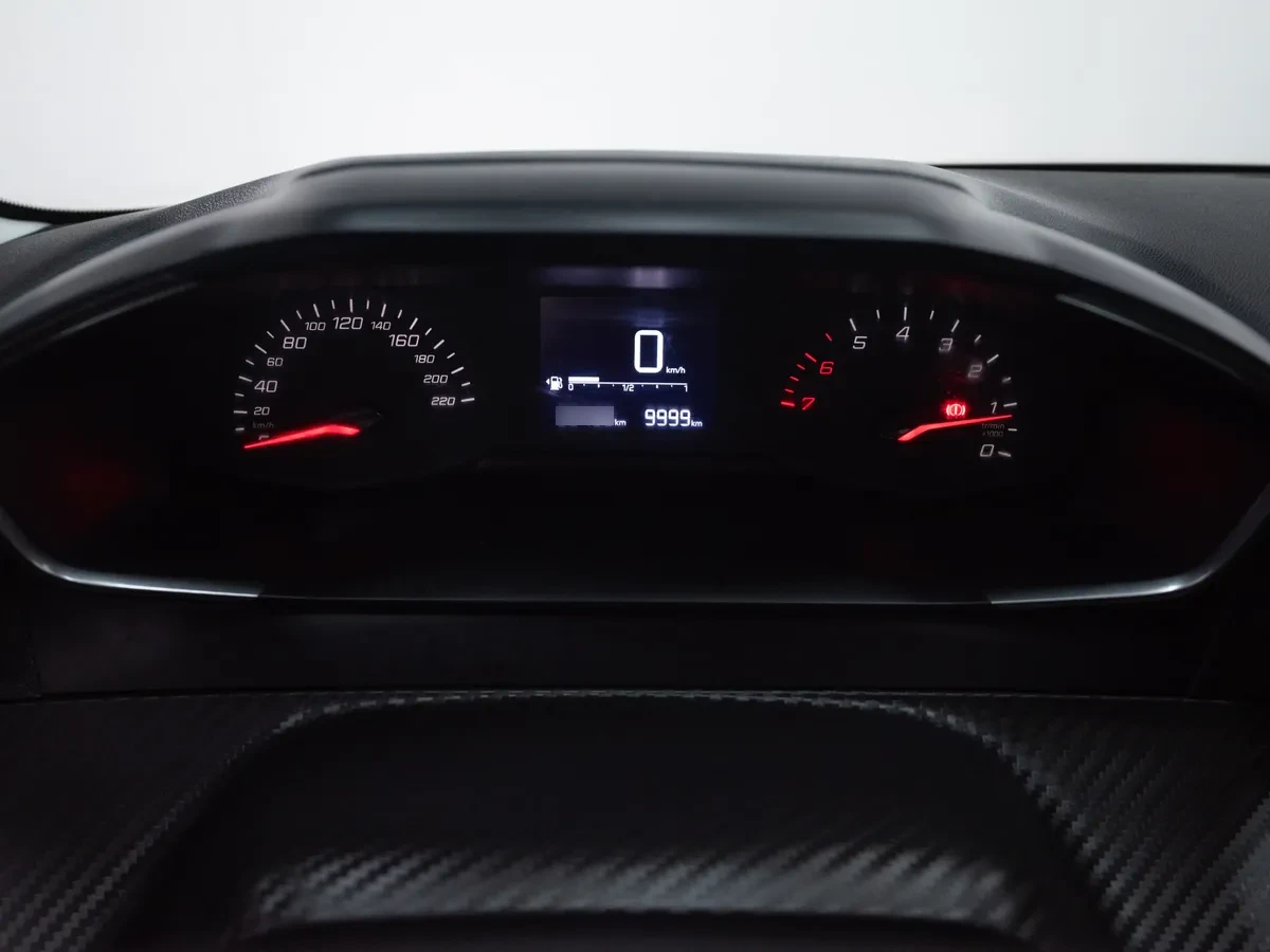 Peugeot 208 Puretech 75 Mt 1.2 año 2023