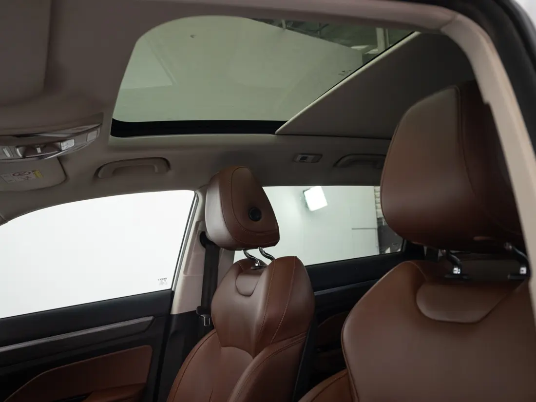 Geely Azkarra 1.5 Turbo Luxury At año 2024