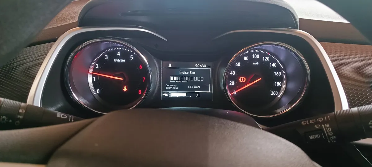 CHEVROLET TRACKER 1.2 Ltz P Mt año 2022