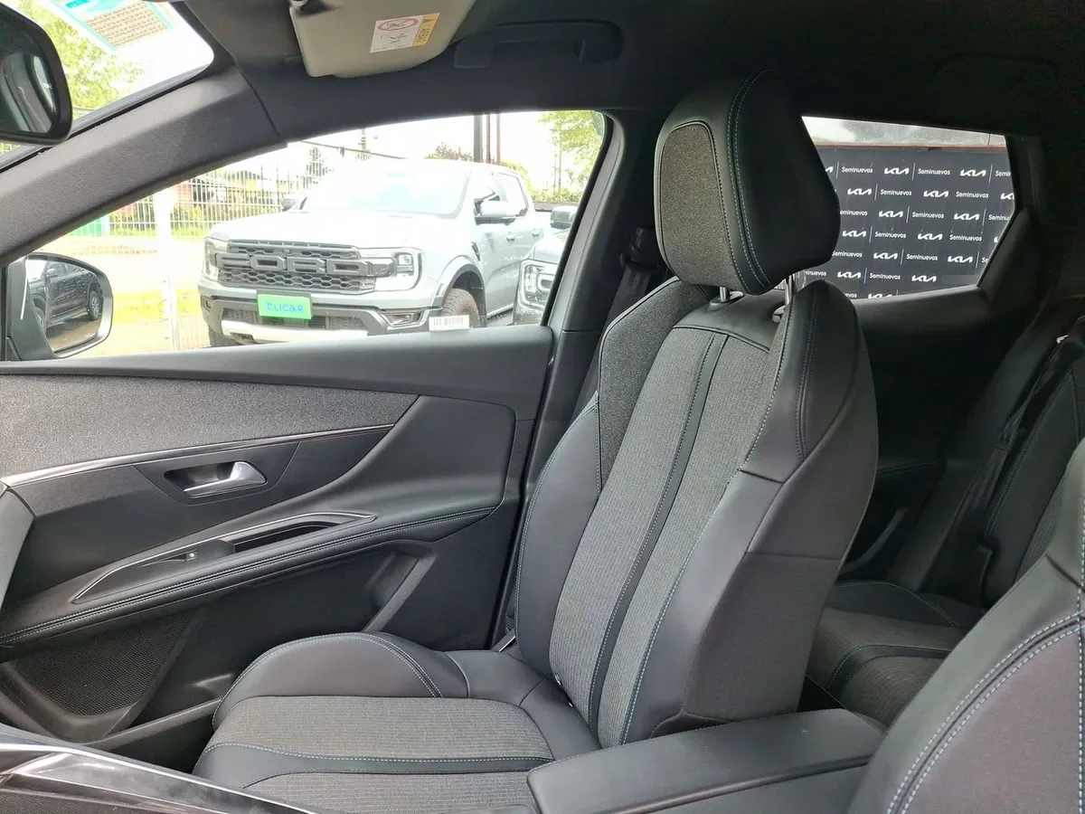Peugeot 3008 1.6 Allure Pack Thp 165 4x2 Eat6 5p año 2024