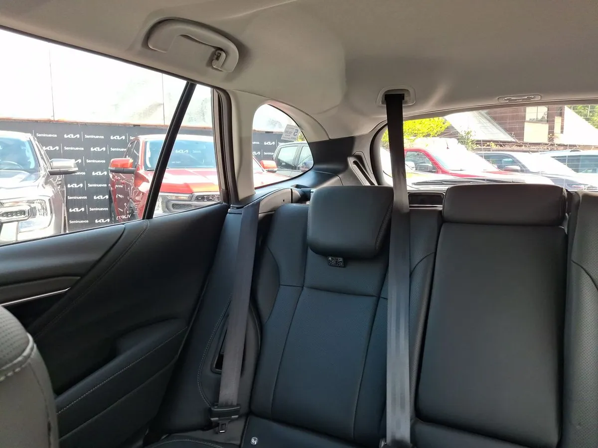 Subaru Outback 2.5i Touring Awd Cvt At 5p año 2026