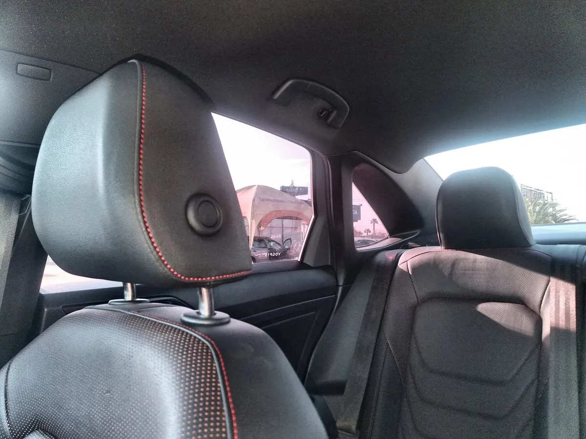 Volkswagen Jetta 2.0 Gli 4x2 At 4p año 2025