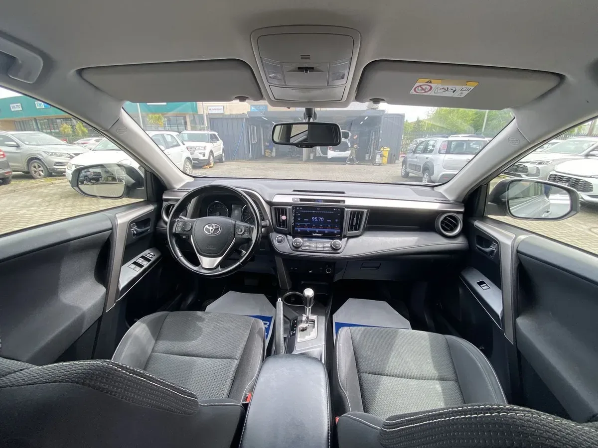 Toyota Rav 4 2.5 4x2 Super Lujo At 5p año 2019