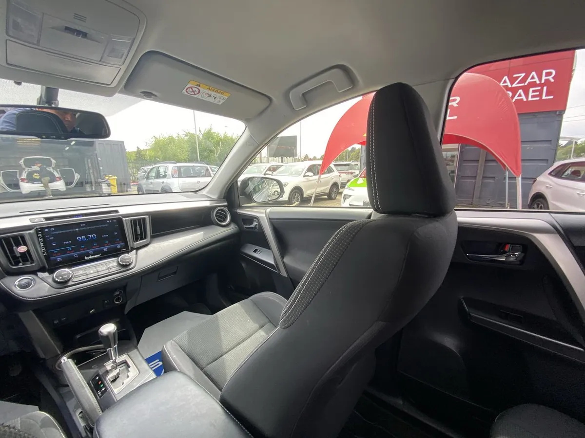 Toyota Rav 4 2.5 4x2 Super Lujo At 5p año 2019