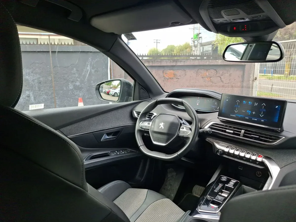 Peugeot 3008 1.6 Allure Pack Thp 165 4x2 Eat6 5p año 2024