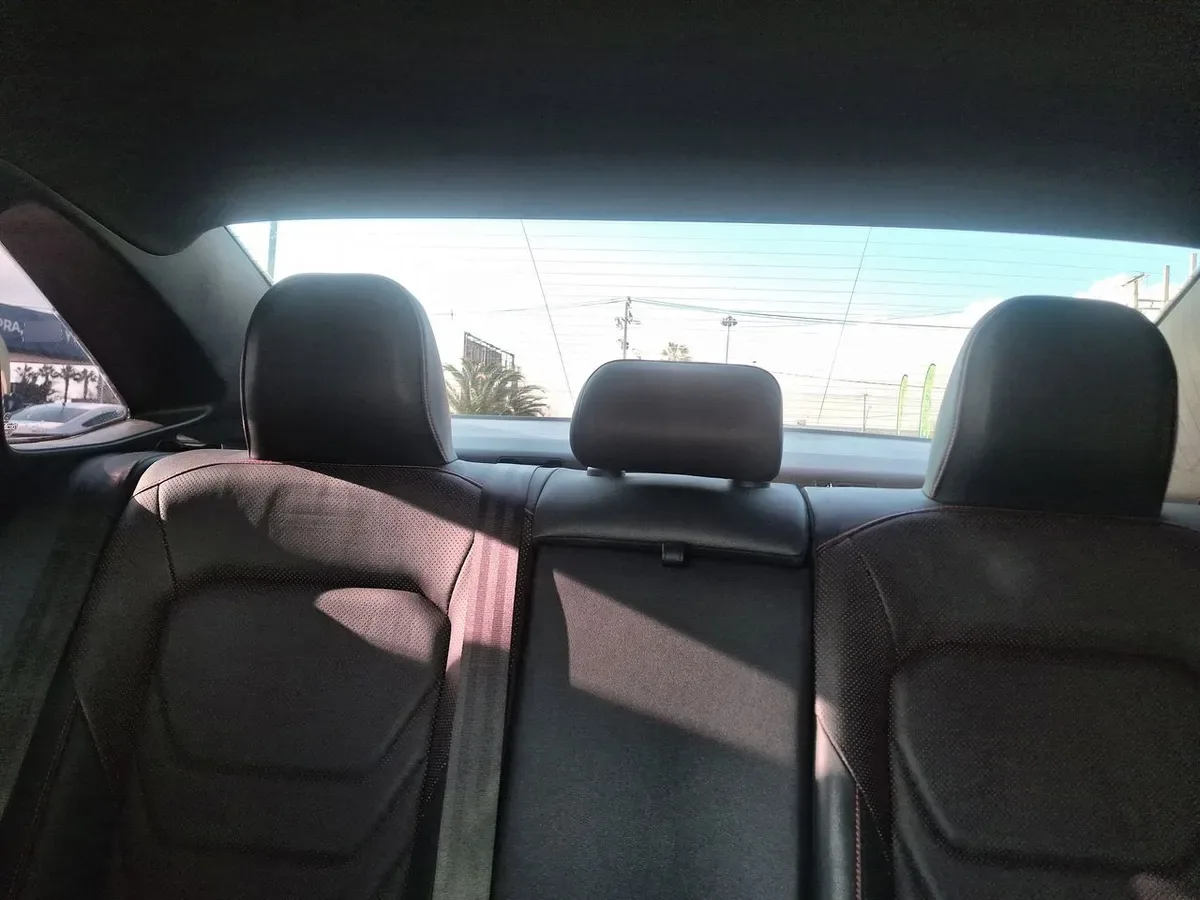 Volkswagen Jetta 2.0 Gli 4x2 At 4p año 2025
