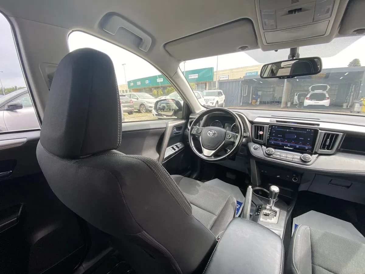 Toyota Rav 4 2.5 4x2 Super Lujo At 5p año 2019