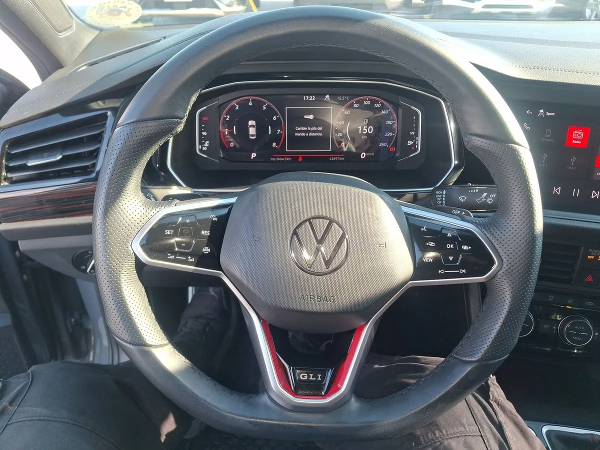 Volkswagen Jetta 2.0 Gli 4x2 At 4p año 2025