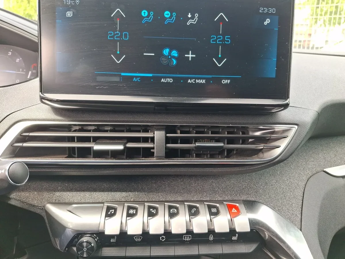 Peugeot 3008 1.6 Allure Pack Thp 165 4x2 Eat6 5p año 2024