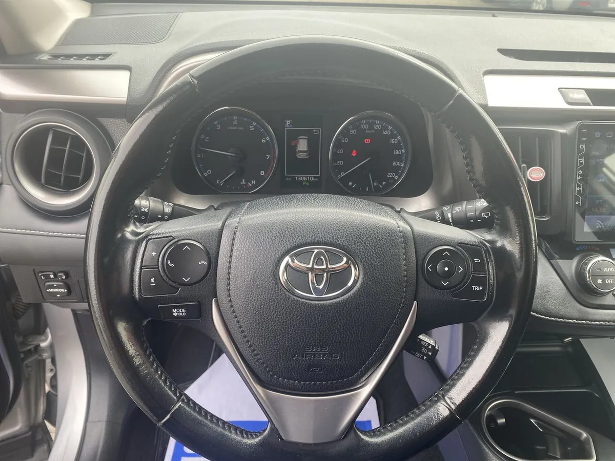 Toyota Rav 4 2.5 4x2 Super Lujo At 5p año 2019
