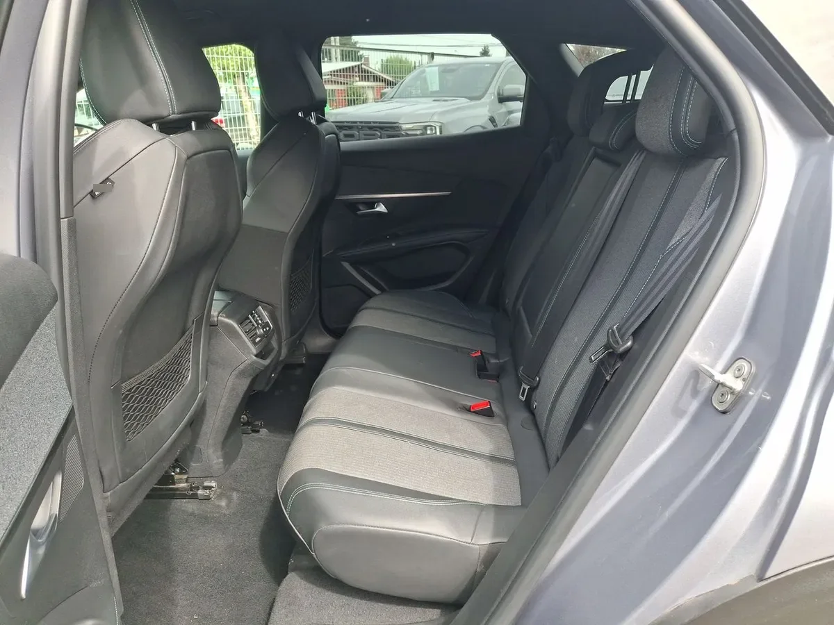 Peugeot 3008 1.6 Allure Pack Thp 165 4x2 Eat6 5p año 2024