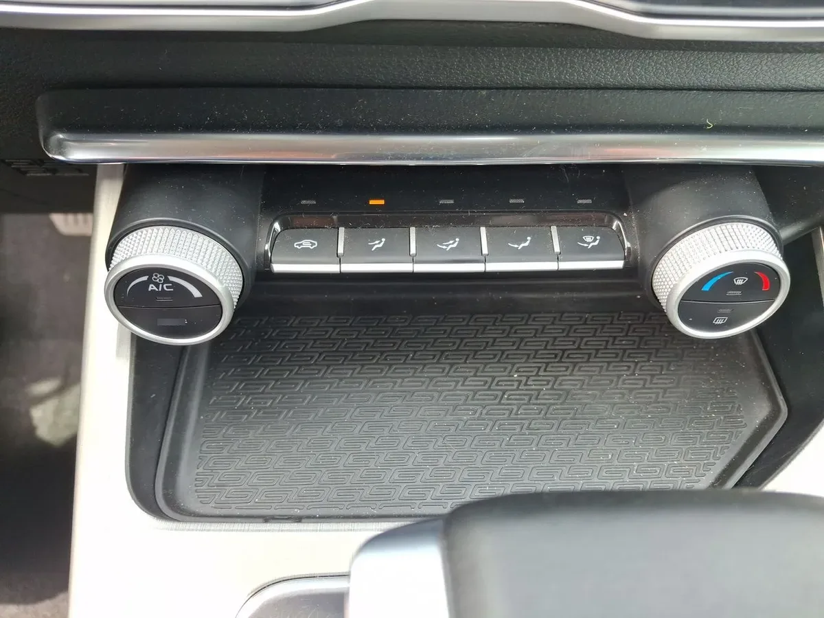 Geely Coolray Lite 1.5 Prime 2wd Cvt At 5p año 2026