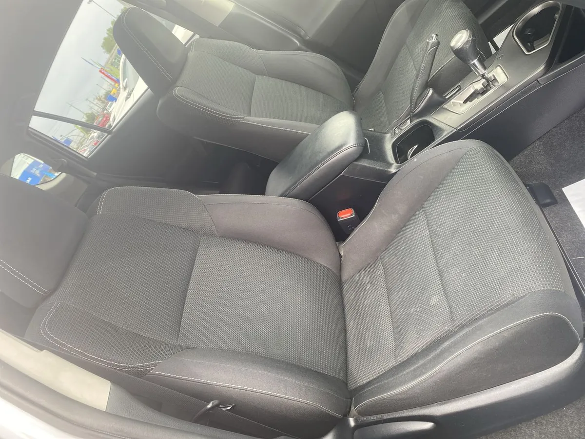 Toyota Rav 4 2.5 4x2 Super Lujo At 5p año 2019