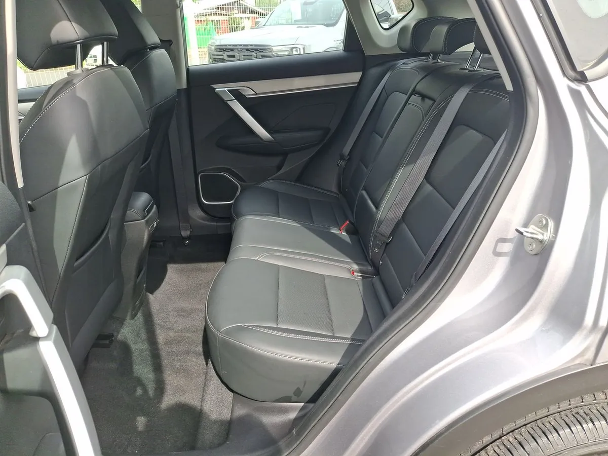 Geely Coolray Lite 1.5 Prime 2wd Cvt At 5p año 2026