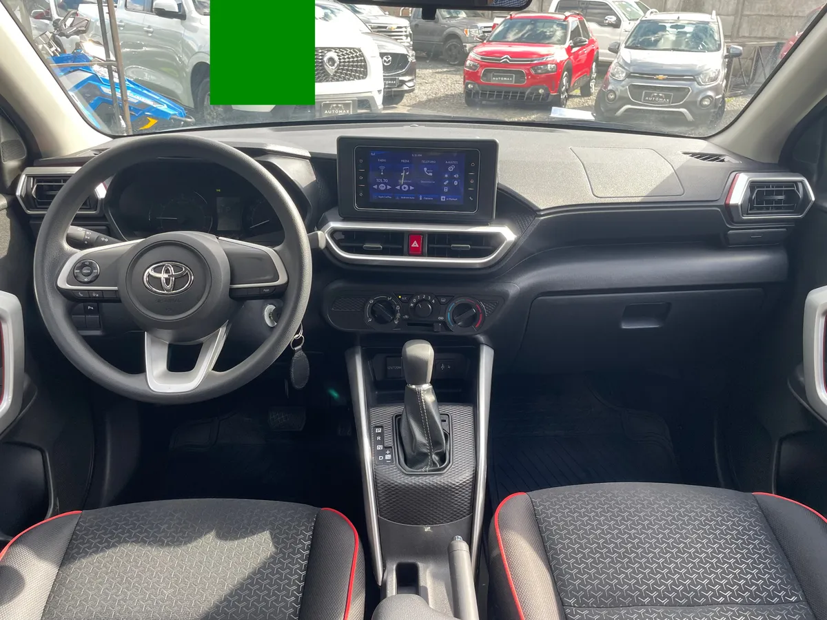 TOYOTA RAIZE 1.2 E Cvt At año 2025