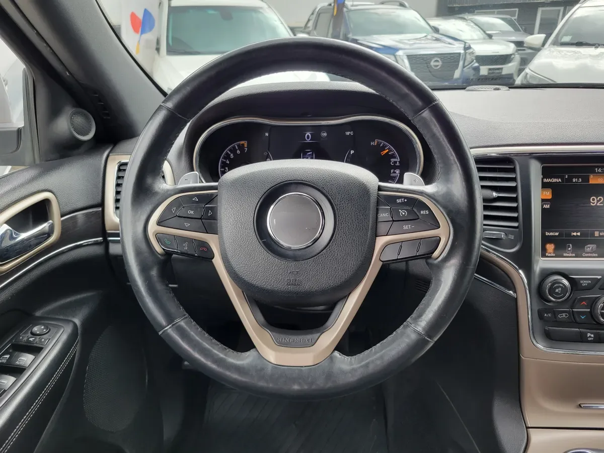 JEEP GRAND CHEROKEE  año 2015