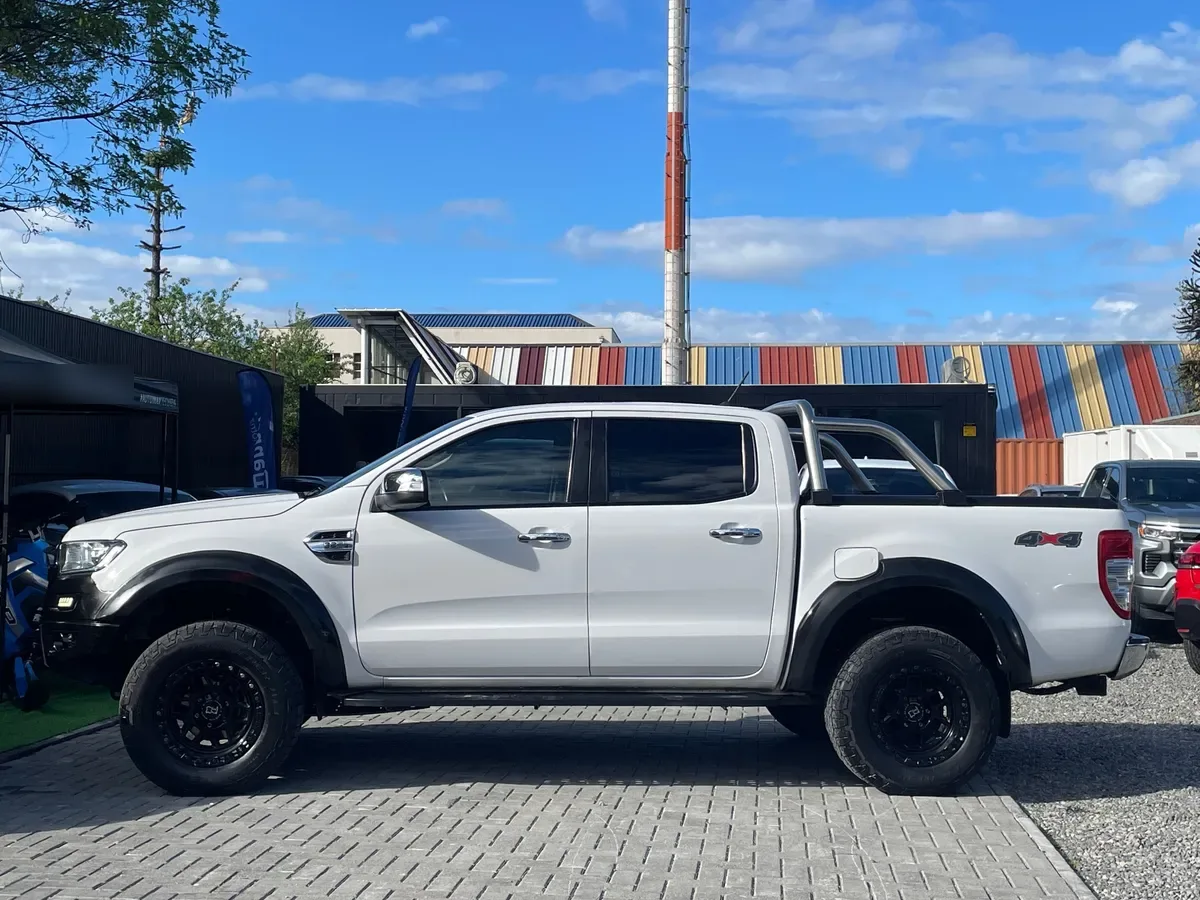 FORD RANGER 3.2 Dsl Xlt At 4x4 Diesel año 2022
