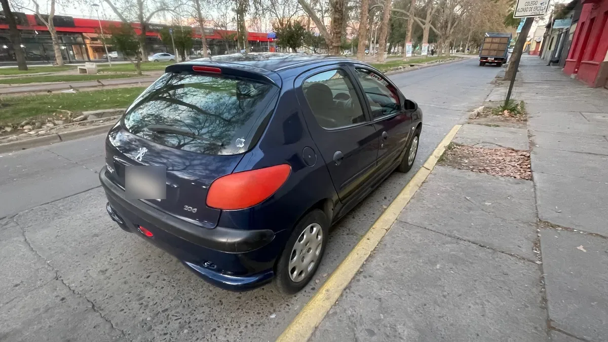PEUGEOT 206 1.6 X-Design 5p Mt año 2005