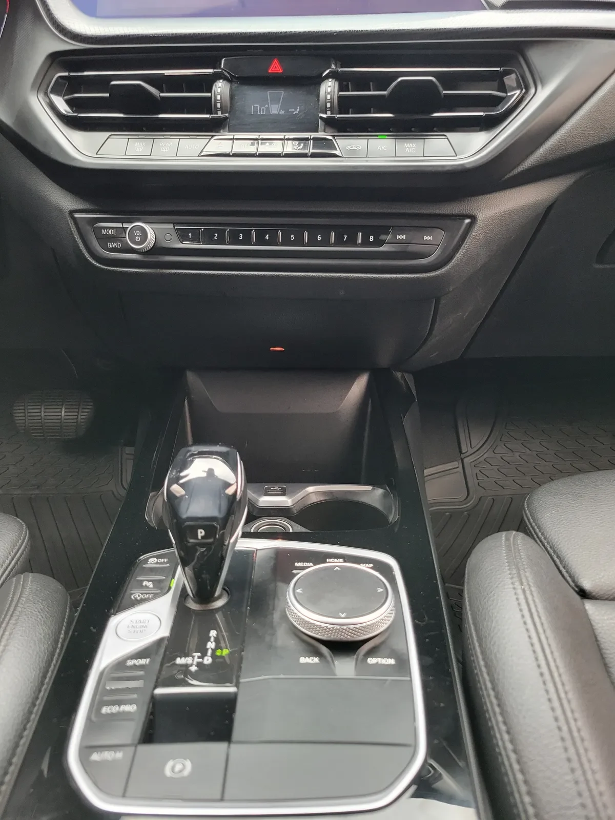 BMW 218  año 2021