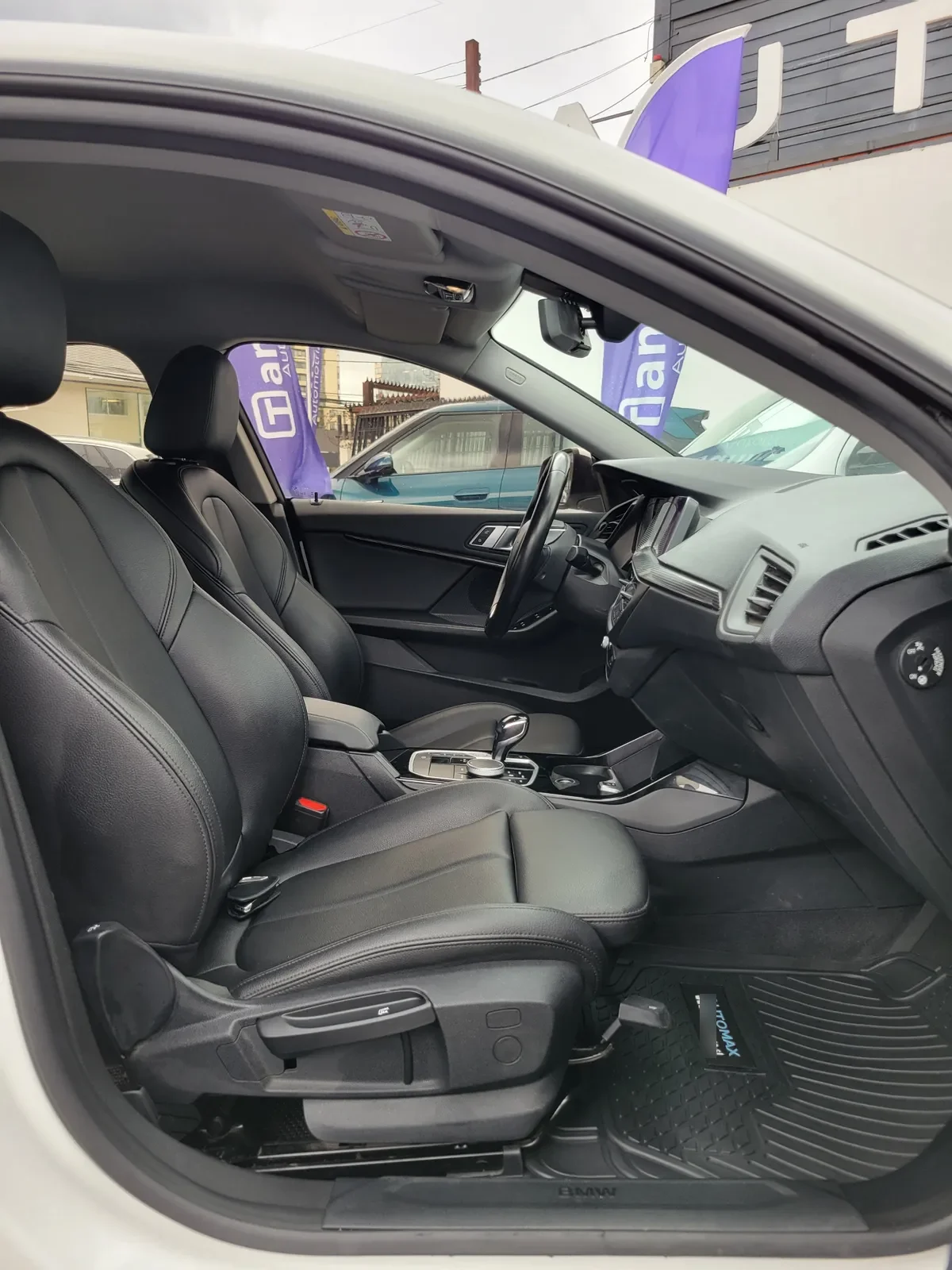 BMW 218  año 2021