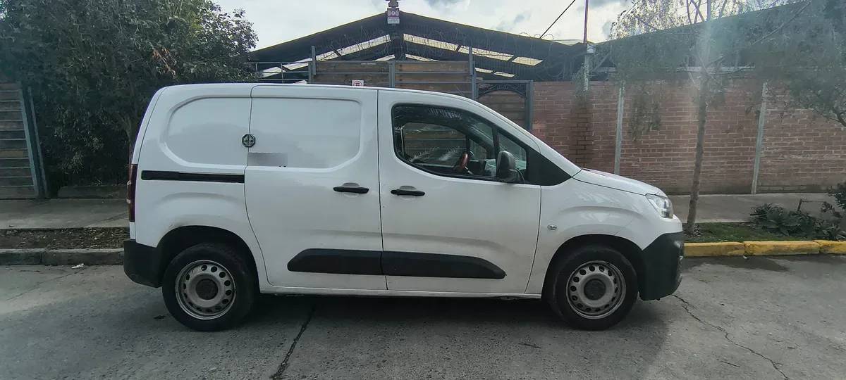 CITROEN BERLINGO 1.6 M Bluehdi 100 Mt Diesel año 2020