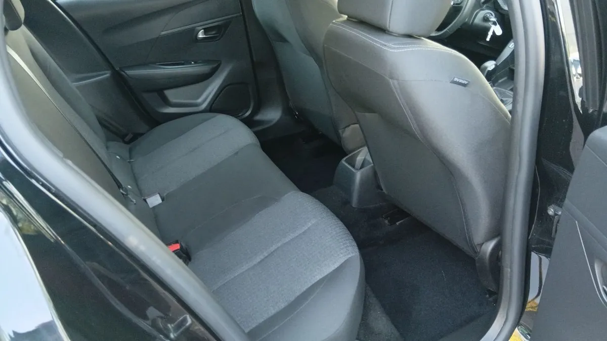 Peugeot 208 1.2 Style Puretech 75 Euro 6 4x2 Mt 5p año 2024